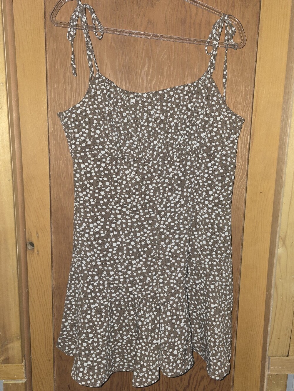 New no tags womens large brown floral tie shoulder romper